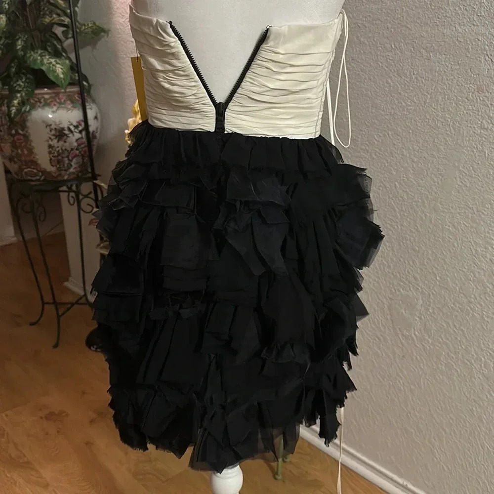 Alice + Olivia white black bubble Dress size 2 - Picture 6 of 11
